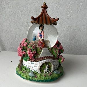 Disney Mulan Reflection Snowglobe